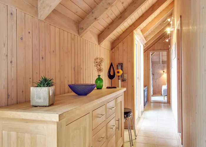 Hothbrod - 1-2km From The Sea By Interhome *