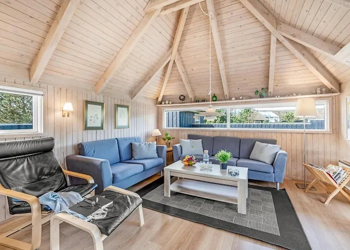 Hothbrod - 1-2km From The Sea By Interhome