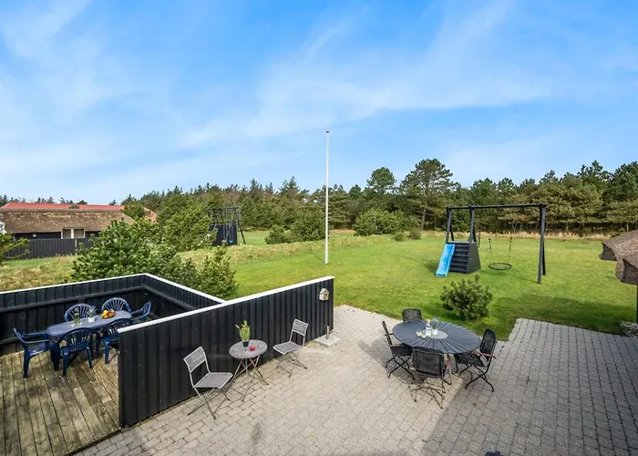 Hothbrod - 1-2km From The Sea By Interhome